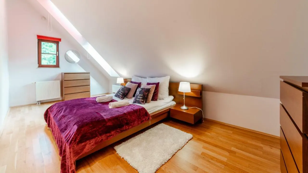 Apartament EverySky Karpacz Okrzei 1B/13 0*,  Polska